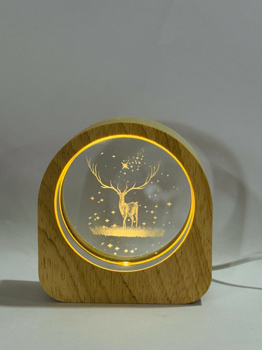 3D Deer in Forest Scene Crystal Glass LED Night Lamp with Wooden Frame – USB Powered Table Light with Warm Yellow Glow | Nature-Inspired Bedroom Decor, Night Light & Gift for Animal Lovers